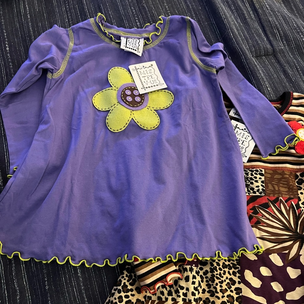 2 NWT Girls Tops by Mis Tee v Us - Picture 3 of 3